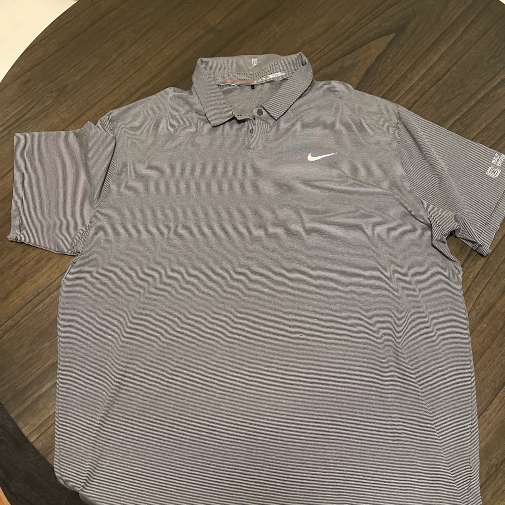 Men’s Nike Tiger Woods Golf Polo size XXL PERFECT CONDITION